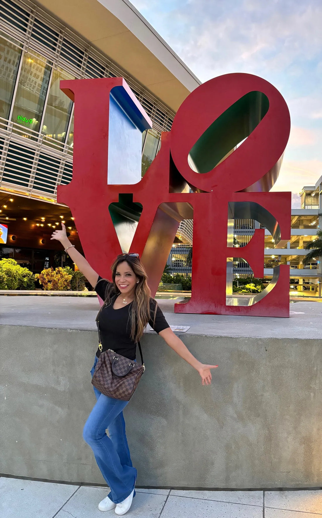 Top 10 Luxury Bags Every Fashion Enthusiast Should Own