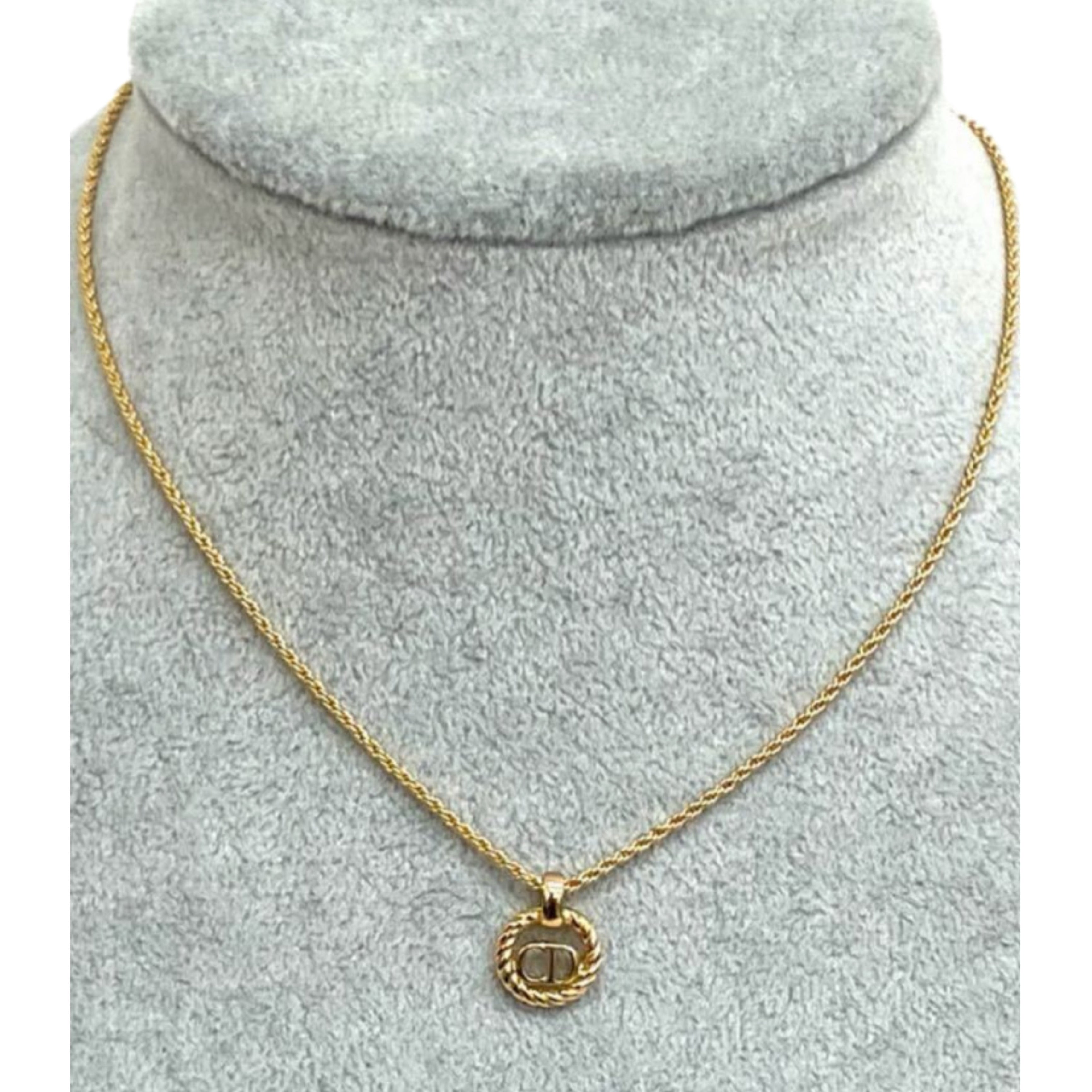 CHRISTIAN DIOR Vintage Gold Plated Rope Circle CD Logo Pendant Necklace